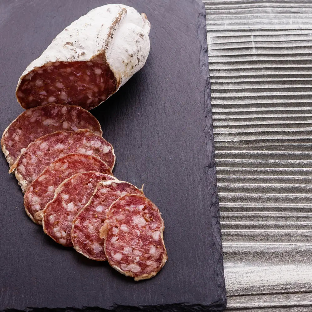 Saucisson au foie gras de Coudeyrat vendu par JM Monterroir