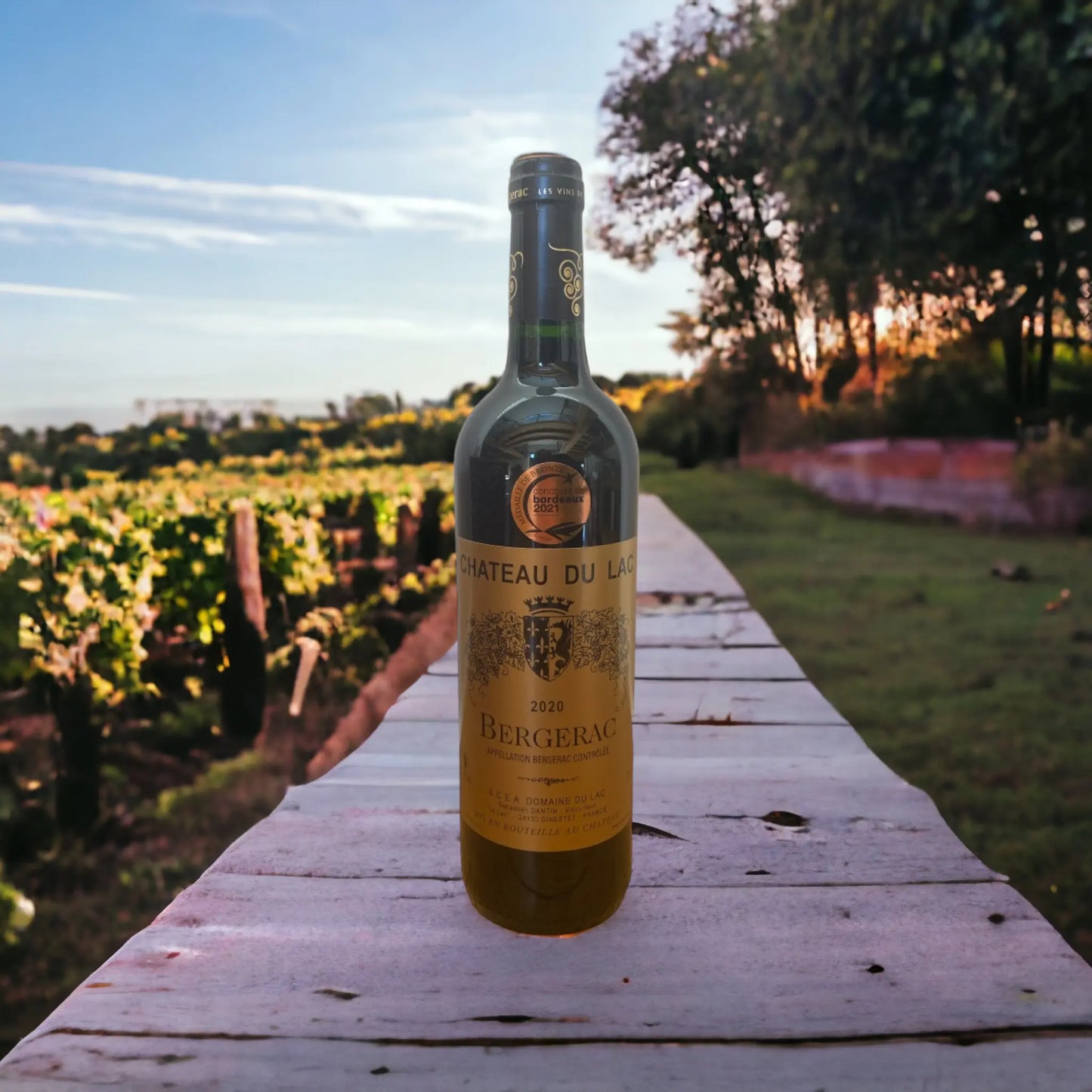 Bouteille du vin rouge du Château Du Lac vendu par JM Monterroir