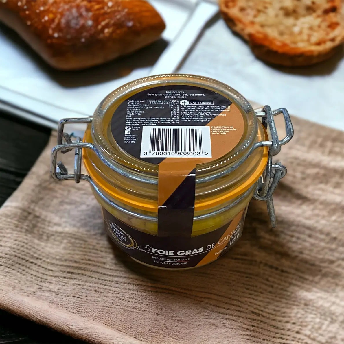Foie gras de canard entier de la ferme du vignal vendu par Jm Monterroir