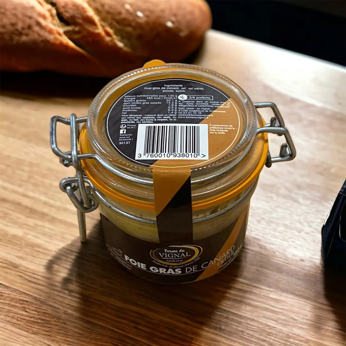 Foie gras de canard entier de la ferme du vignal vendu par Jm Monterroir