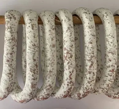 Saucisses seches perche de coudeyrat vendues par JM Monterroir