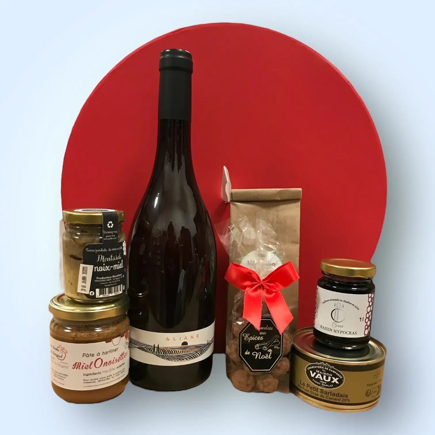 🐓 Coffret Trésor Festif du Périgord 🎄 Offrez une expérience gastronomique unique avec notre Coffret Trésor Festif du Périgord. Vendu par JM Monterroir