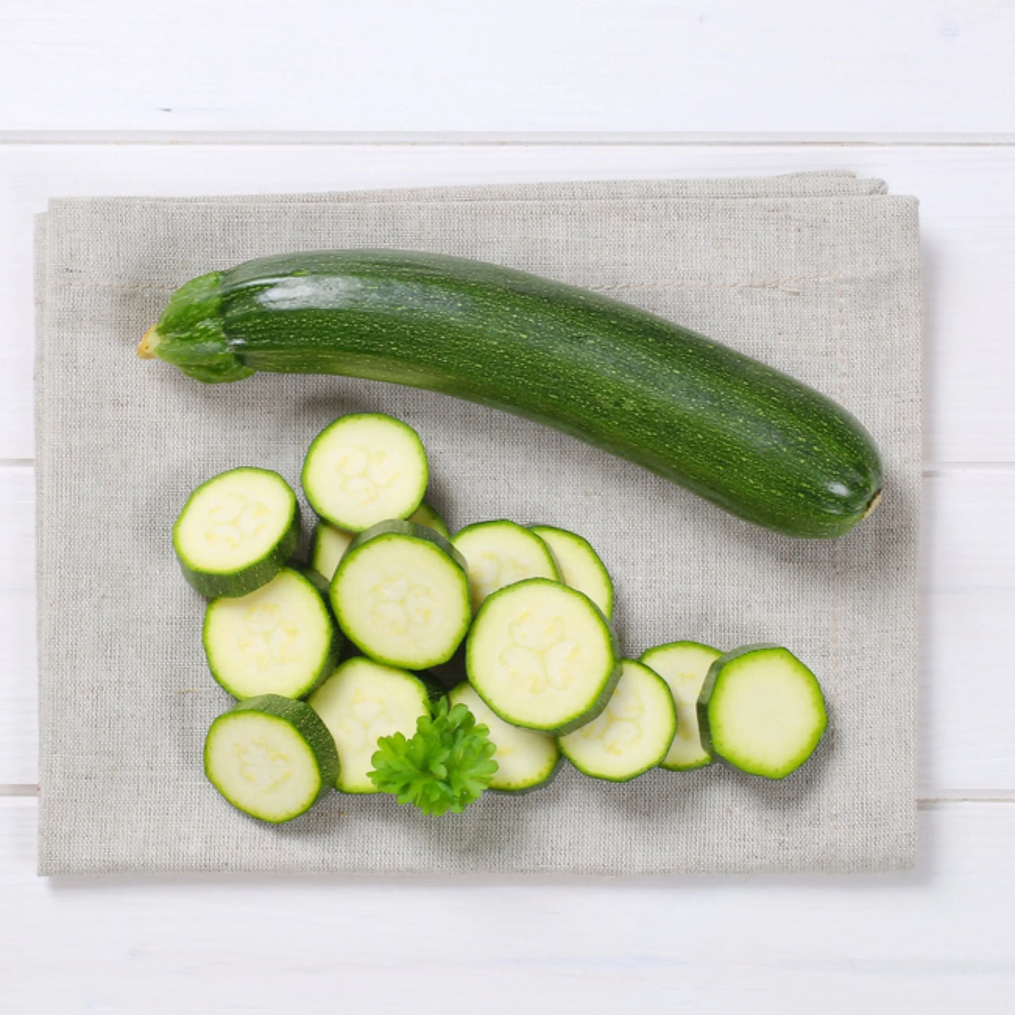 Courgette allongée verte - Tempra vendu par Jm Monterroir