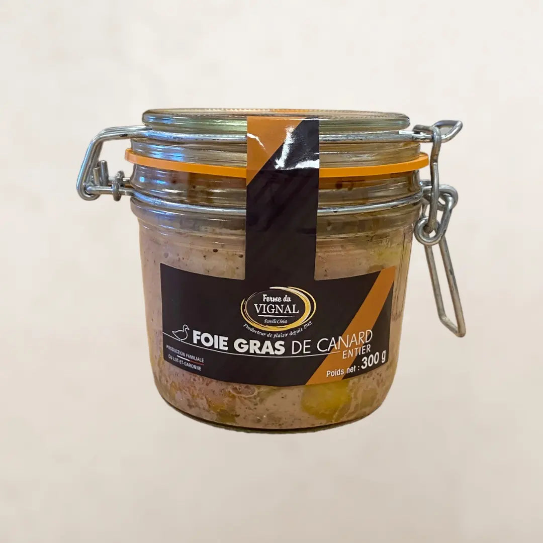 Foie gras de canard entier de la ferme du vignal vendu par Jm Monterroir