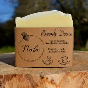 Savonnerie Nala est fiere de vous presenter ce savon sans huile essentielle enrichi à l'amande douce