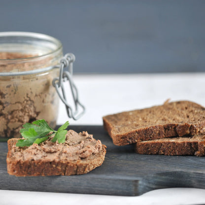 Terrine de canard aux noisettes vendu par Jm Monterroir